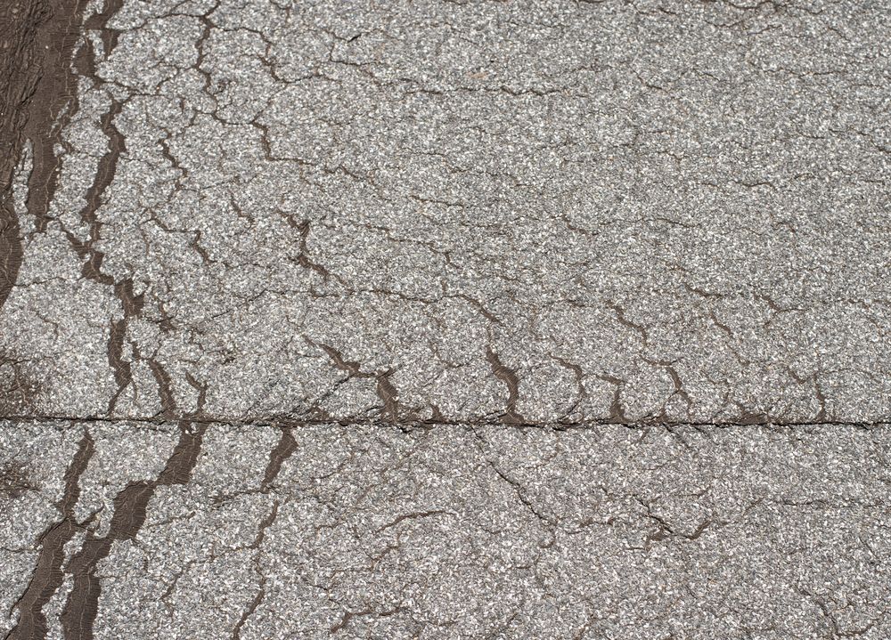 Losliggend dakleer op plat dak in Duivendrecht